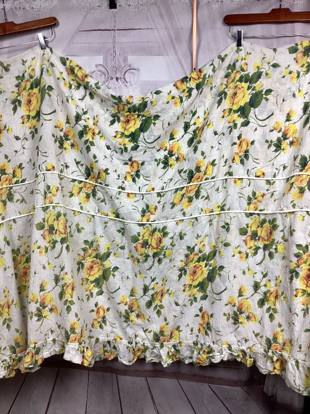 Vintage Floral Yellow Ruffled Bedspread Coverlet Twin